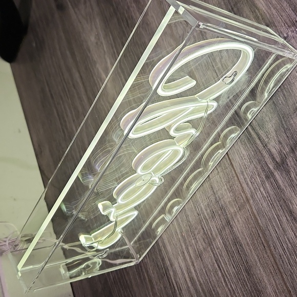 EUC Lighted up CHEERS Plug in white light Sign 11 3/5" w x 5 3/4" T - Picture 3 of 4